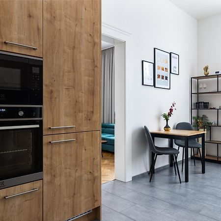Stay2Gether City Buzz Apt - O2 Arena - Sleeps 6 Praga Exterior foto